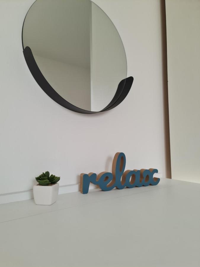 Apartment Pemper - Self Check In And Check Out Otocac Ngoại thất bức ảnh