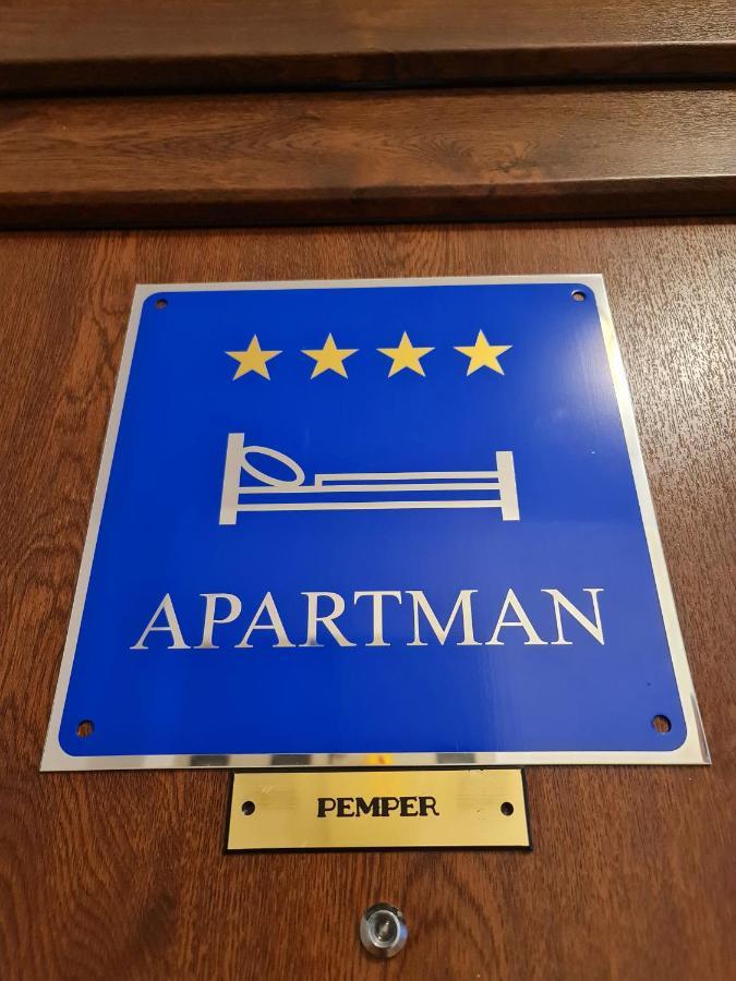 Apartment Pemper - Self Check In And Check Out Otocac Ngoại thất bức ảnh