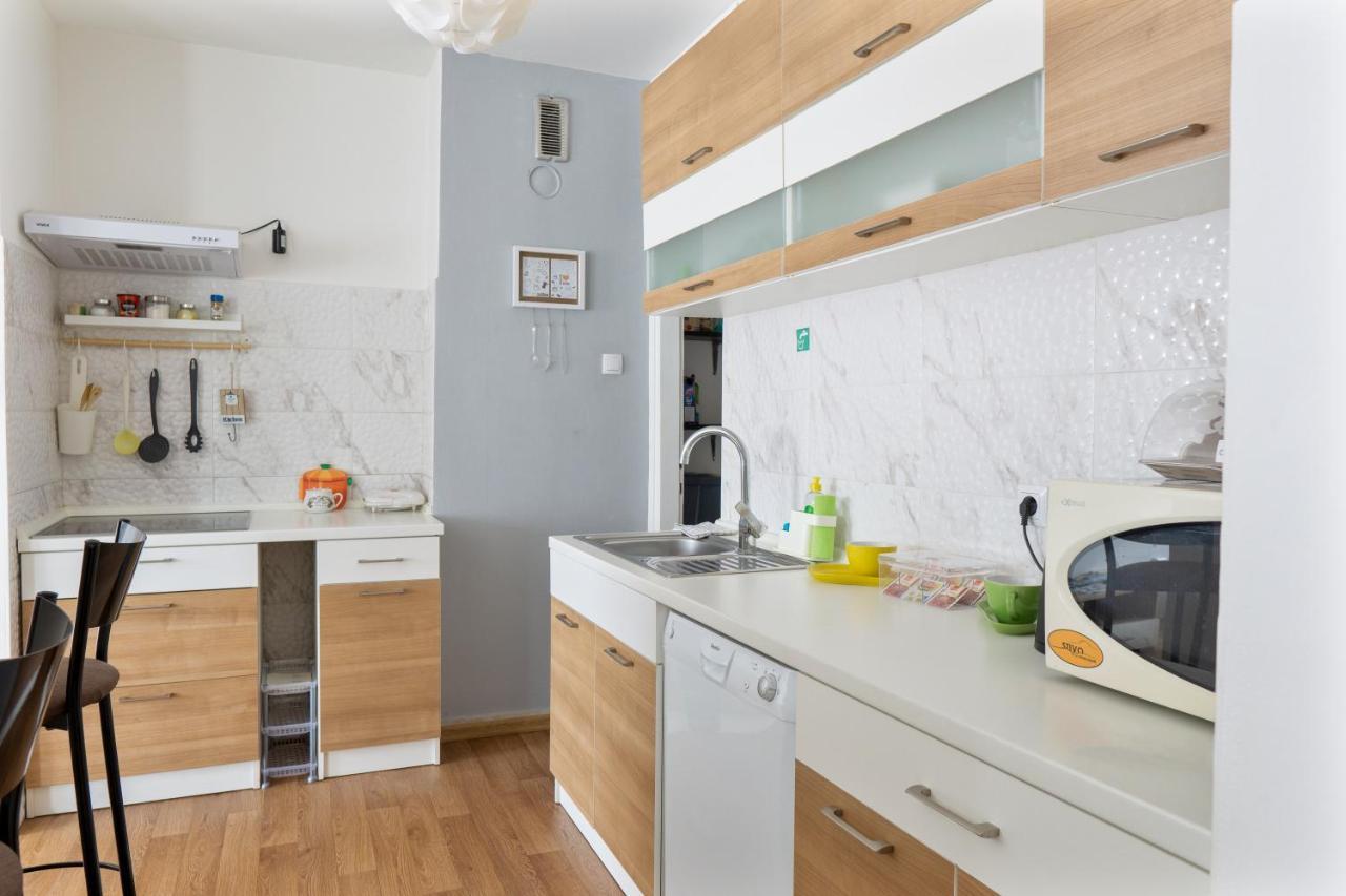 Apartment Pemper - Self Check In And Check Out Otocac Ngoại thất bức ảnh